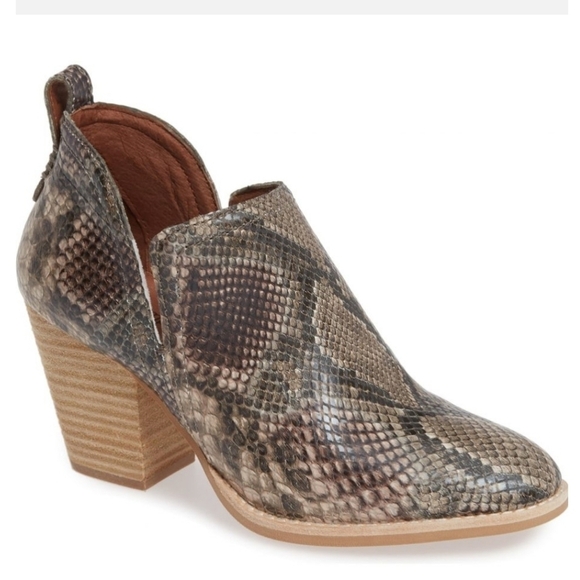 Jeffrey Campbell Shoes - NEW Jeffrey Campbell Rosalee Snakeskin Ankle Boots